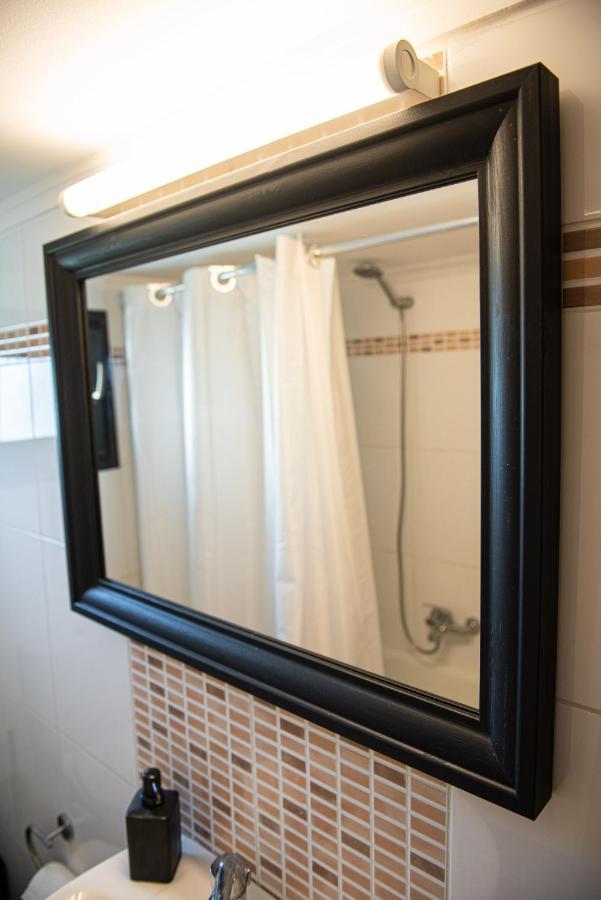 Peraía Grand Getaway Suite 300Mts From The Beach מראה חיצוני תמונה